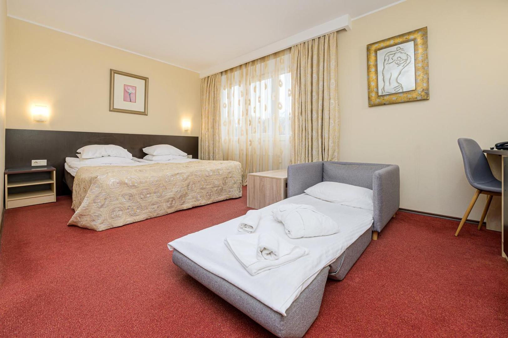 Hotel Rocca al Mare Reval Esterno foto